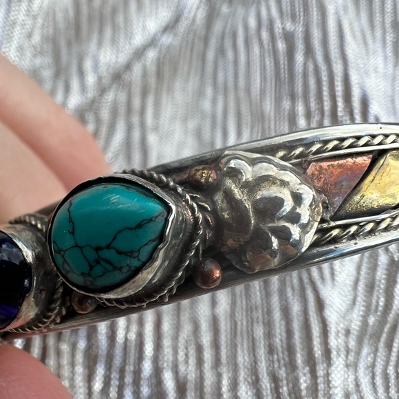 TIBETIAN GEMSTONE CUFF BRACELET - Picture 4 of 9